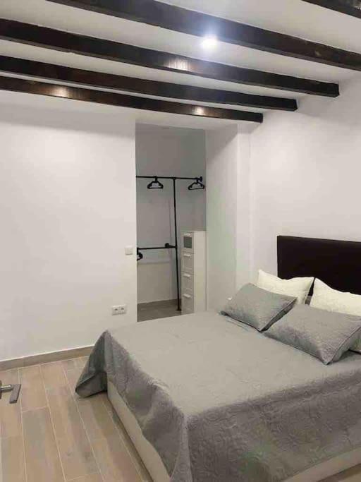 Planta Baja Moderna Y Nueva A Estrenar En El Centro Ciudad 2 Habitaciones Y 2 Banos Elche Exterior photo