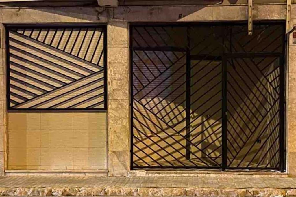Planta Baja Moderna Y Nueva A Estrenar En El Centro Ciudad 2 Habitaciones Y 2 Banos Elche Exterior photo